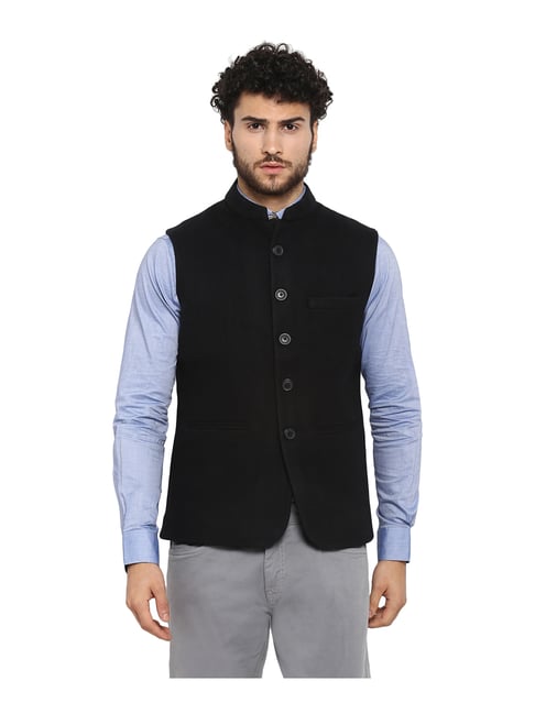 Buy Red Tape Black Sleeveless Mandarin Collar Nehru Jacket for Men's ...