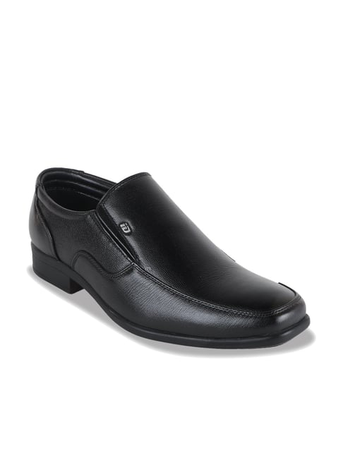 Tata cliq best sale formal shoes