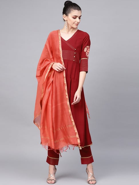 kurti with churidar