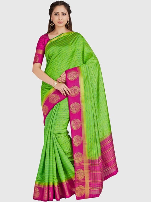 Day 32 - Arni Pattu When we say pattu saree we always think of Kanchivaram,  but there are lot of other types of pattu from Tamil Nad… | Saree, Fashion,  Beauty girl