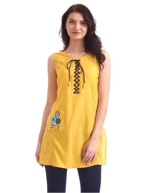 Buy online Solid Straight Kurti With Pocket from Kurta Kurtis for Women by  Cottinfab for ₹760 at 60% off | 2024 Limeroad.com
