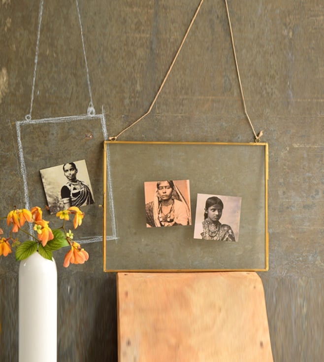 Buy Aria Photo Frame Small Online - Ellementry