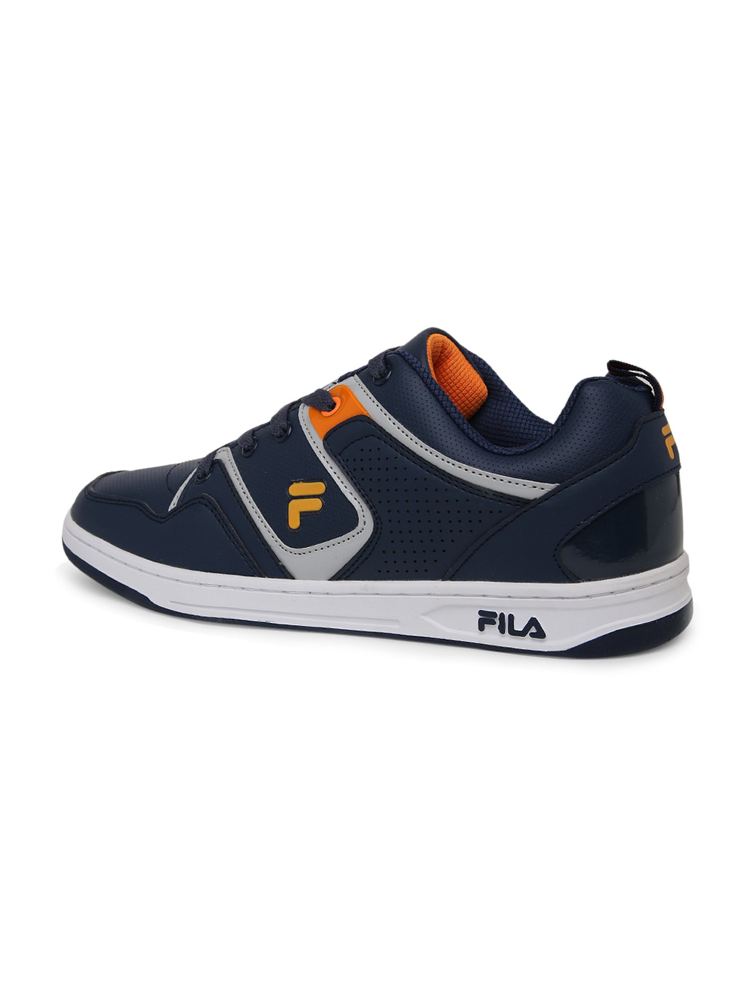 fila woody sneakers