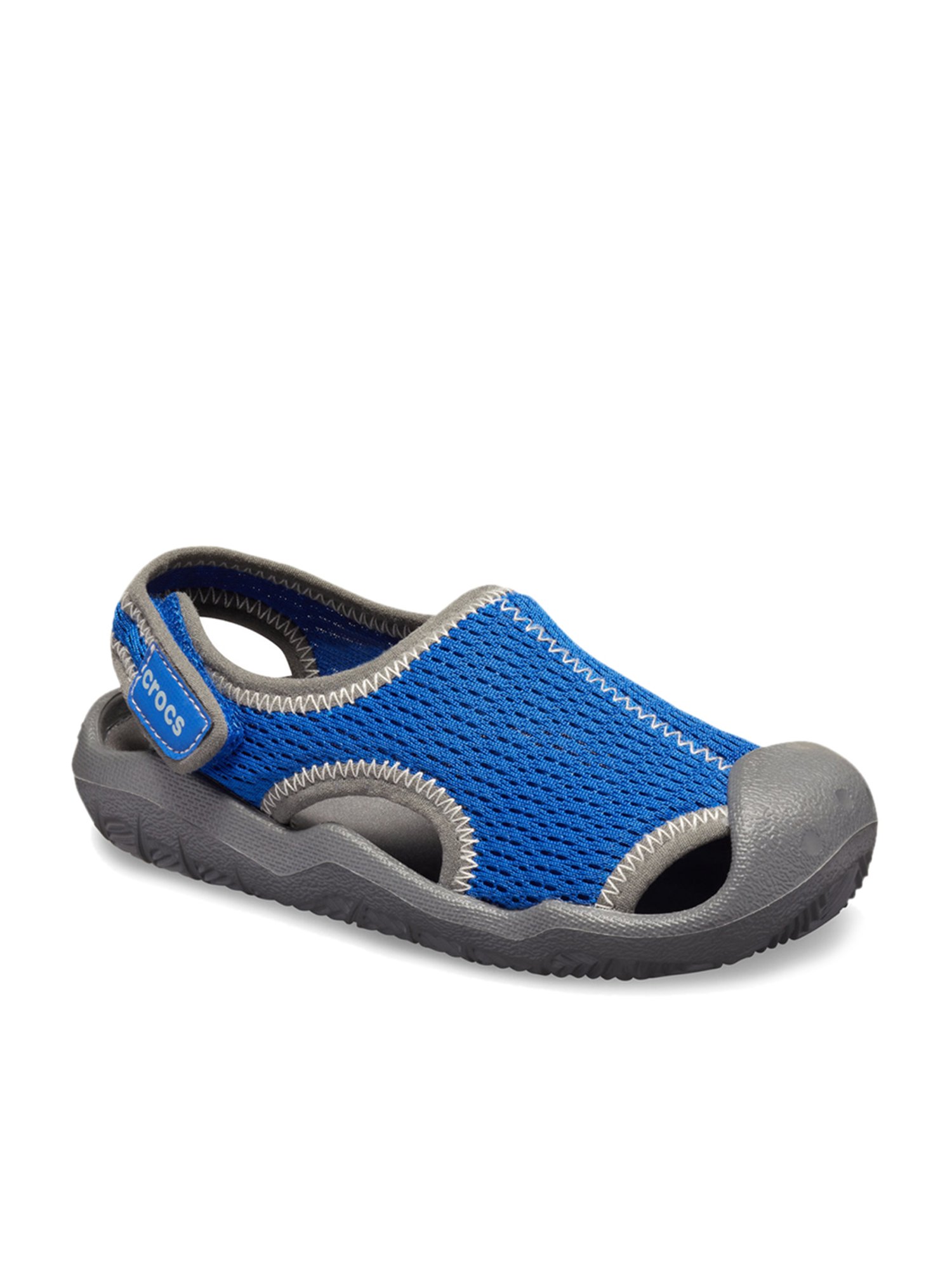 Classic Clogs and Sandals | Crocs | Size J5