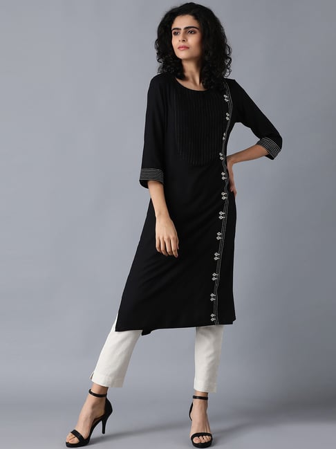 black ethnic dress online