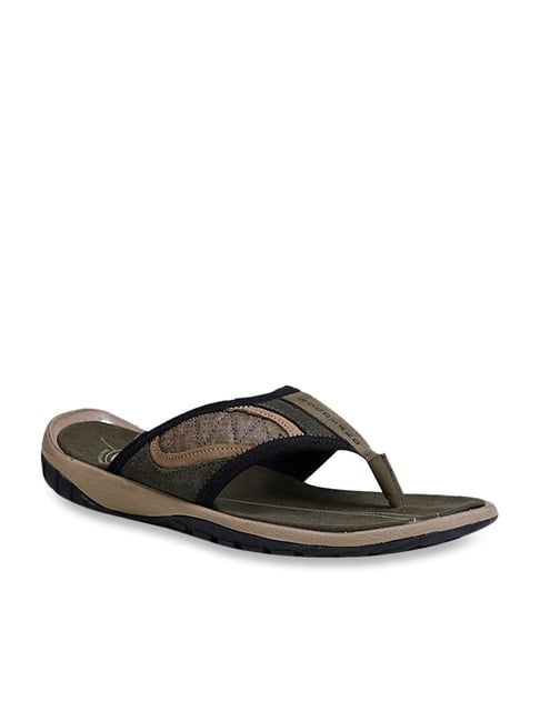 tata cliq woodland sandals