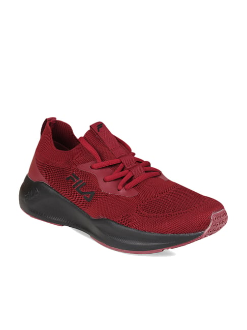 fila red running shoes