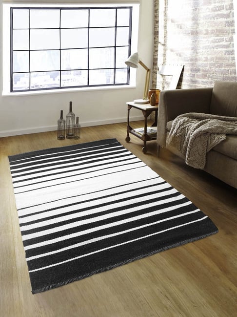 Romee White & Black Rug - Set of 1