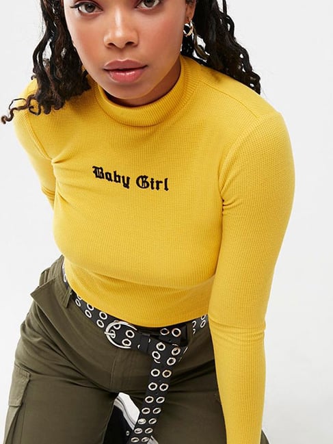 yellow thermal top