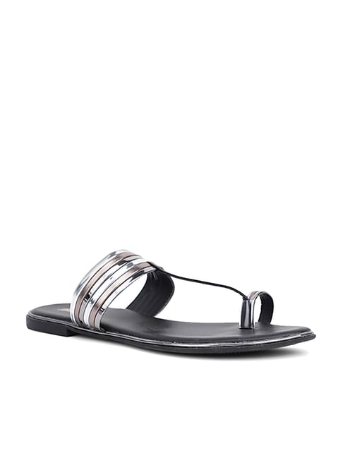 Bata Women's Carolina Black & Silver Toe Ring Sandals