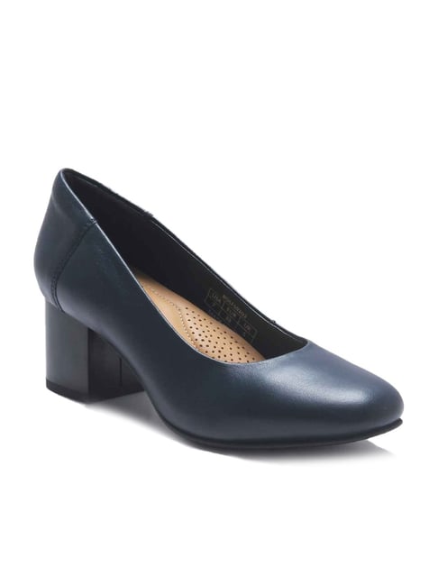 Navy block heel discount pumps