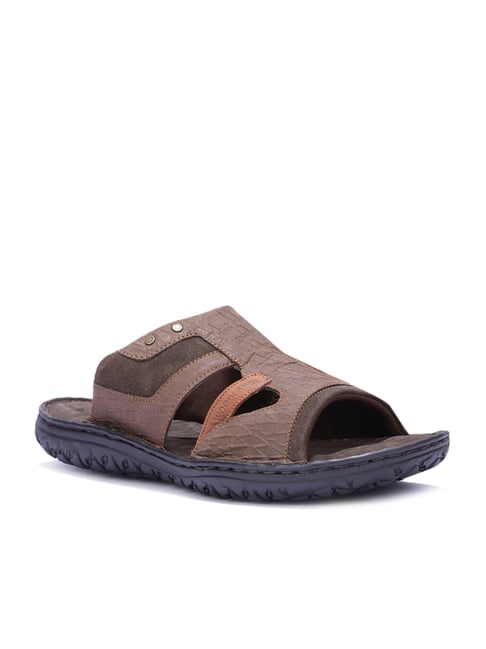 tata cliq woodland sandals