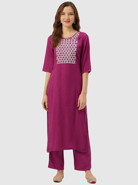 Embroidered Viscose Rayon Pakistani Suit in Magenta : KBNQ3465