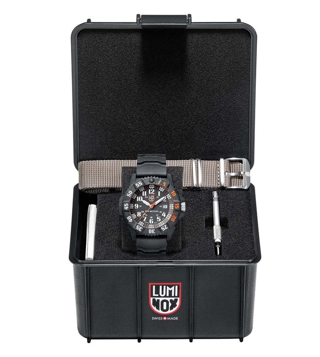 Buy Luminox XS.3801.C.SET Carbon SEAL 3800 Series Watch for Men - Gift ...