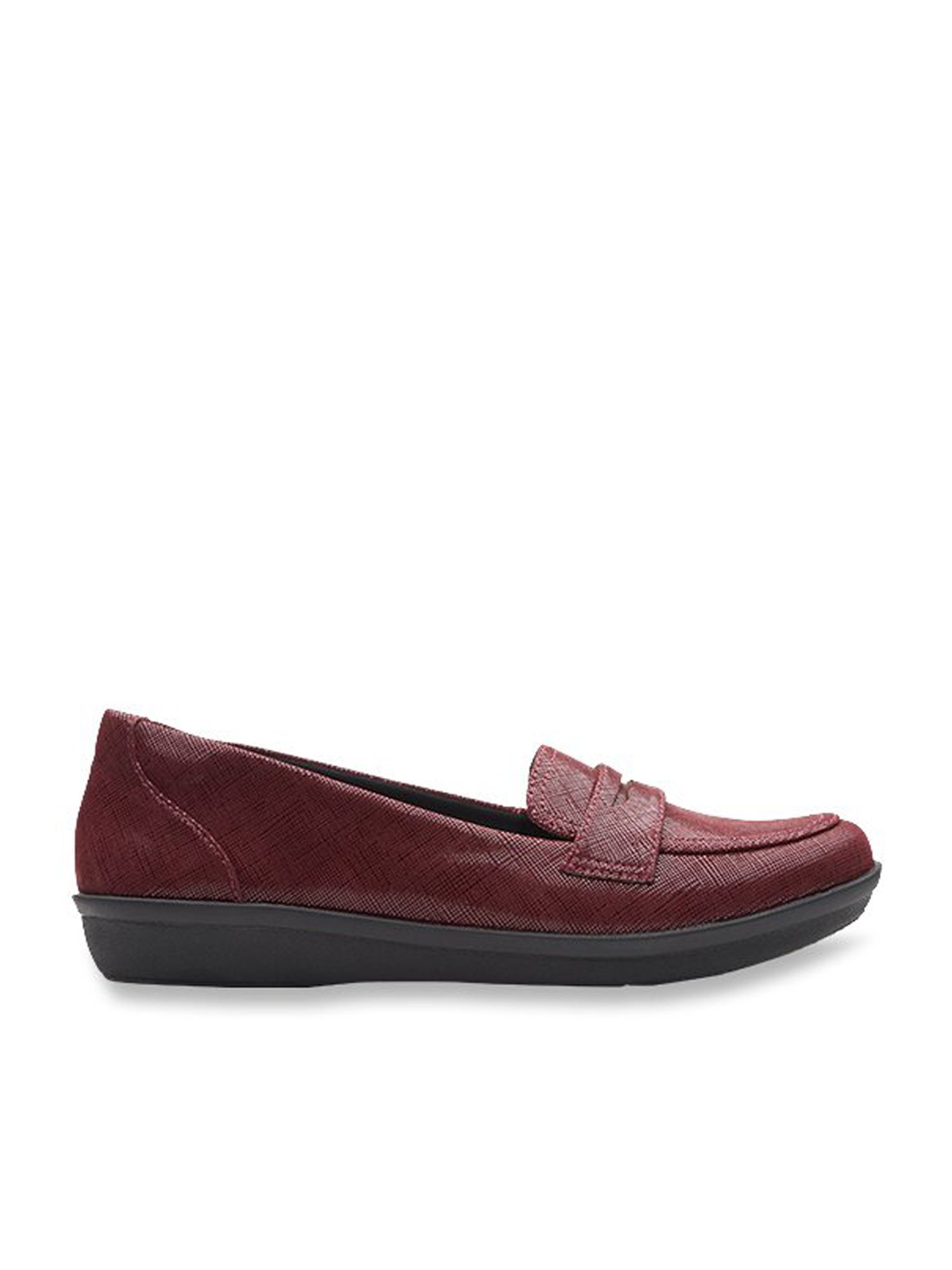 Clarks women's online ayla form loafer