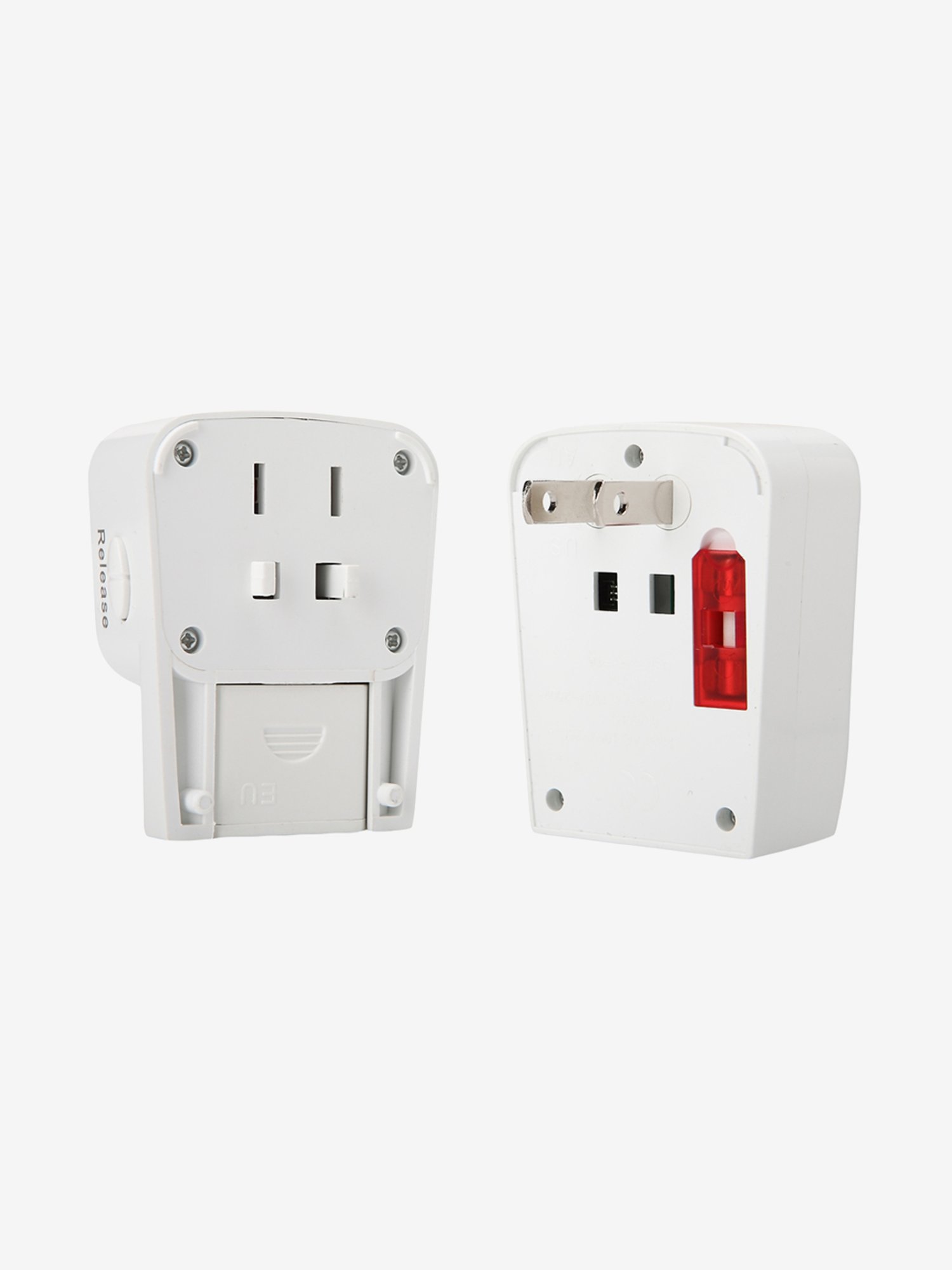 croma travel adapter