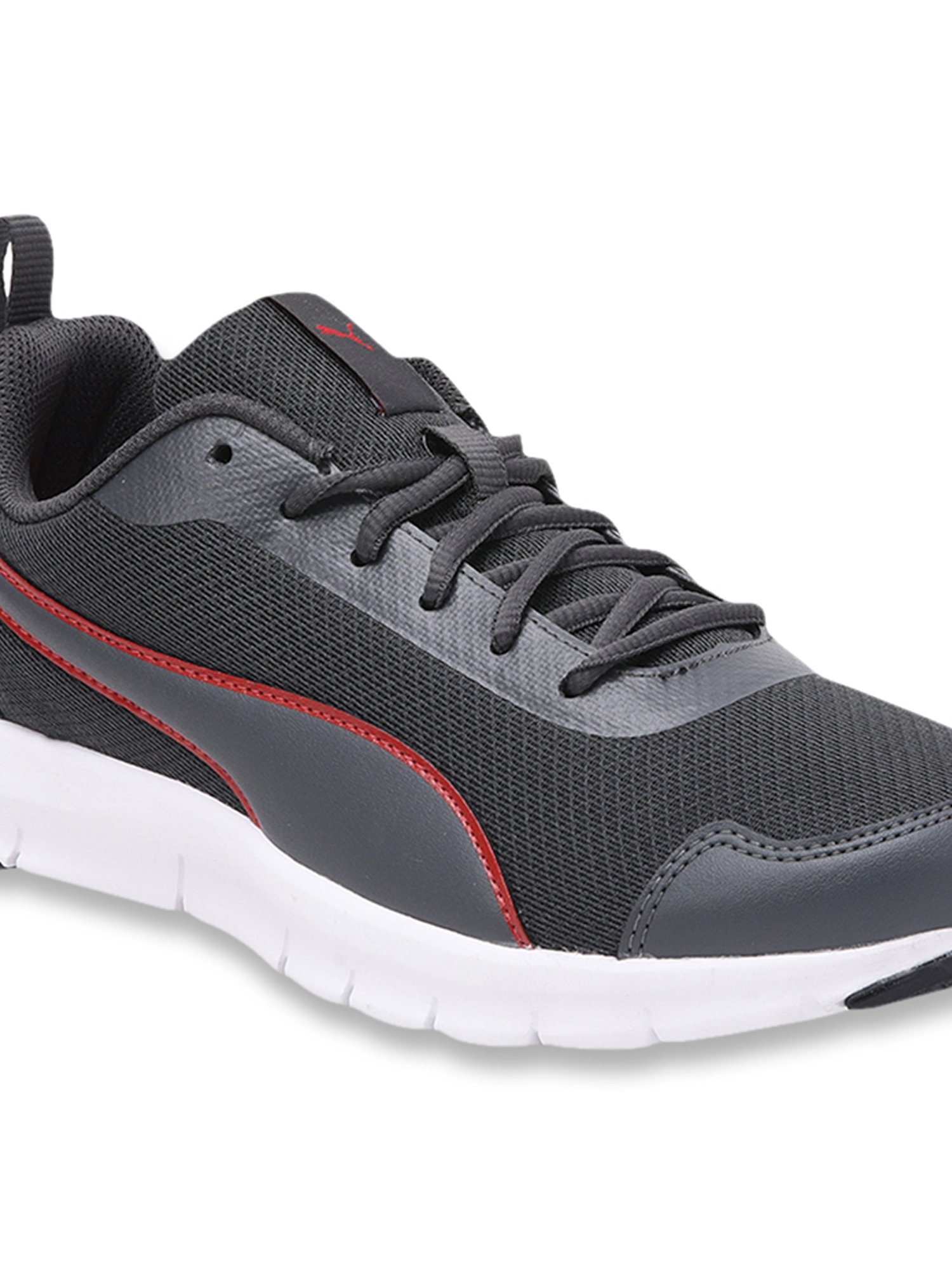 Puma men's hurdler idp hotsell running shoes