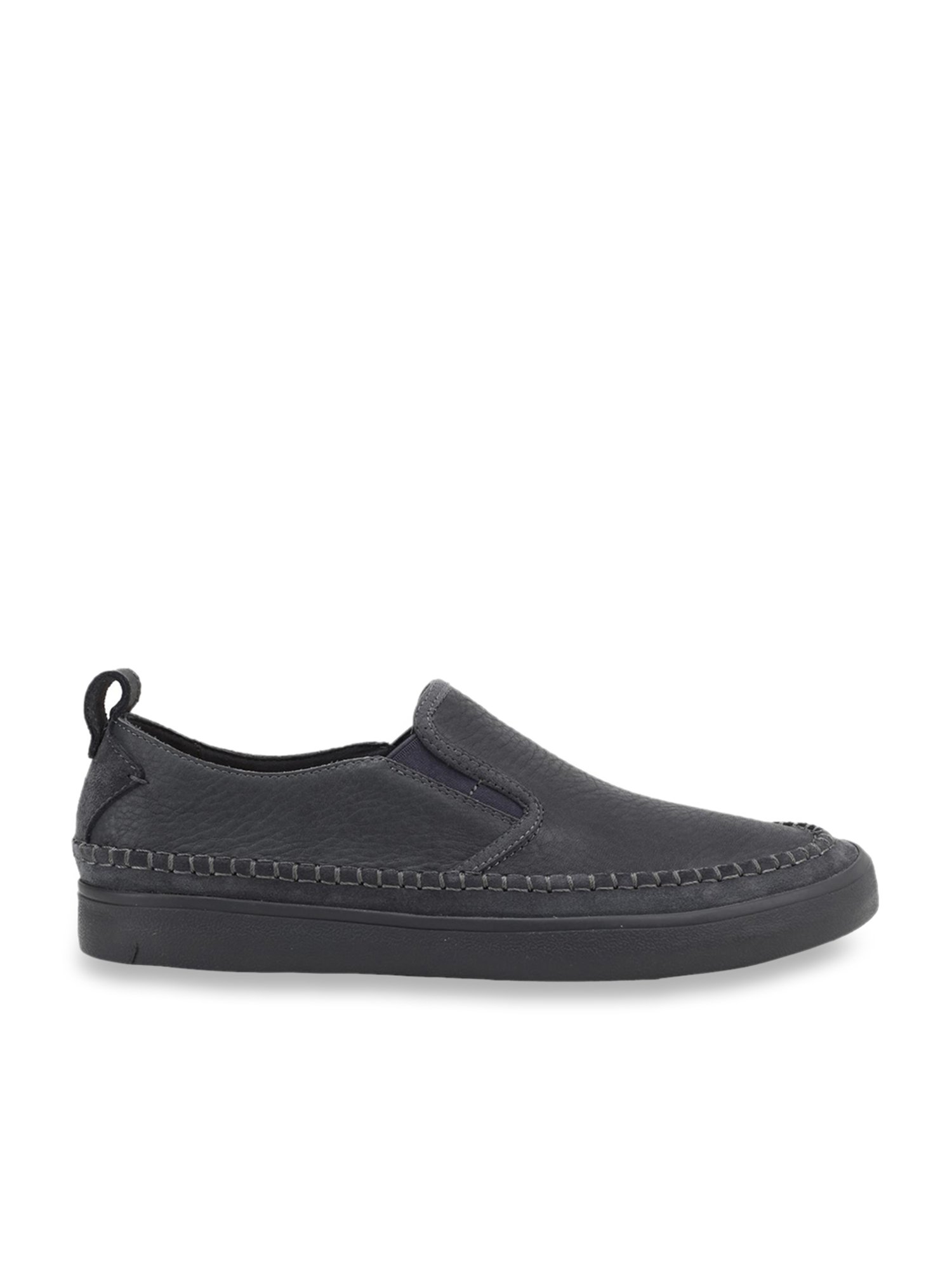 Plimsolls clarks 2025