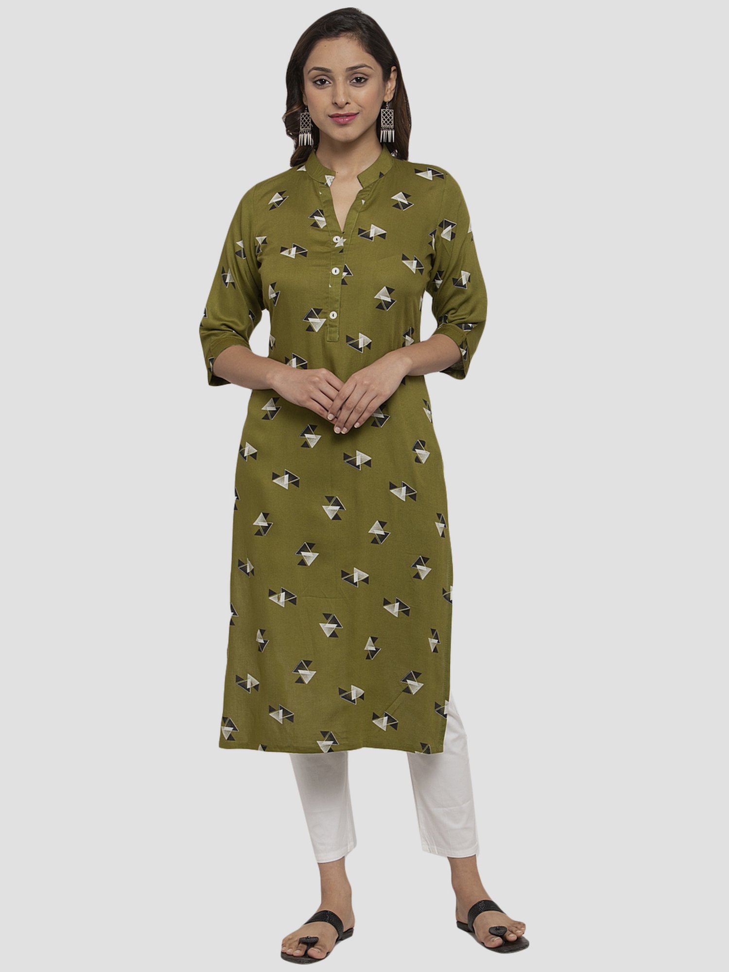 Rangmanch by Pantaloons Teal Green Embroidered Straight Kurta