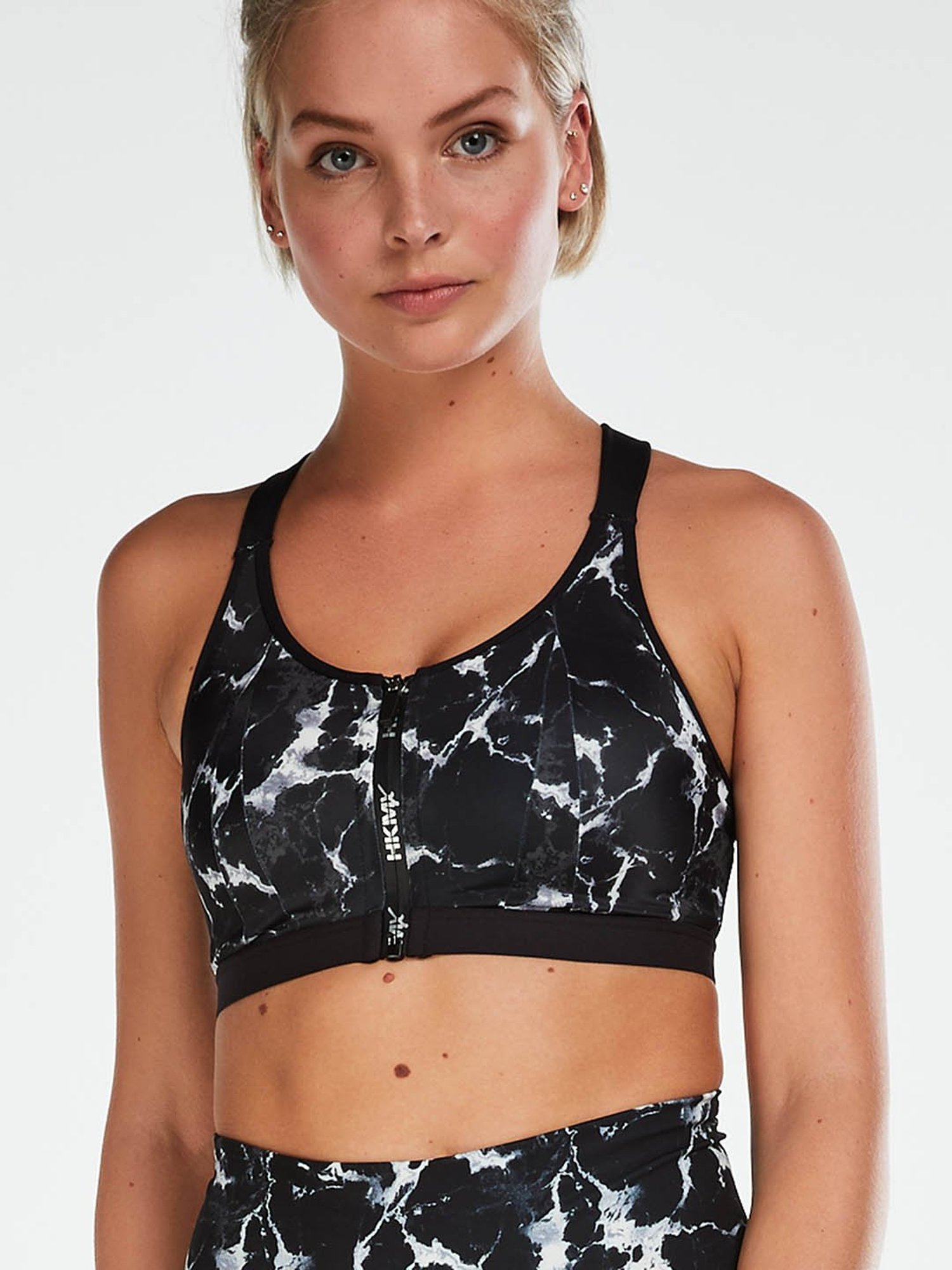 Buy Hunkemoller Cabernet Non Wired Padded Sports Bra for Women Online @  Tata CLiQ