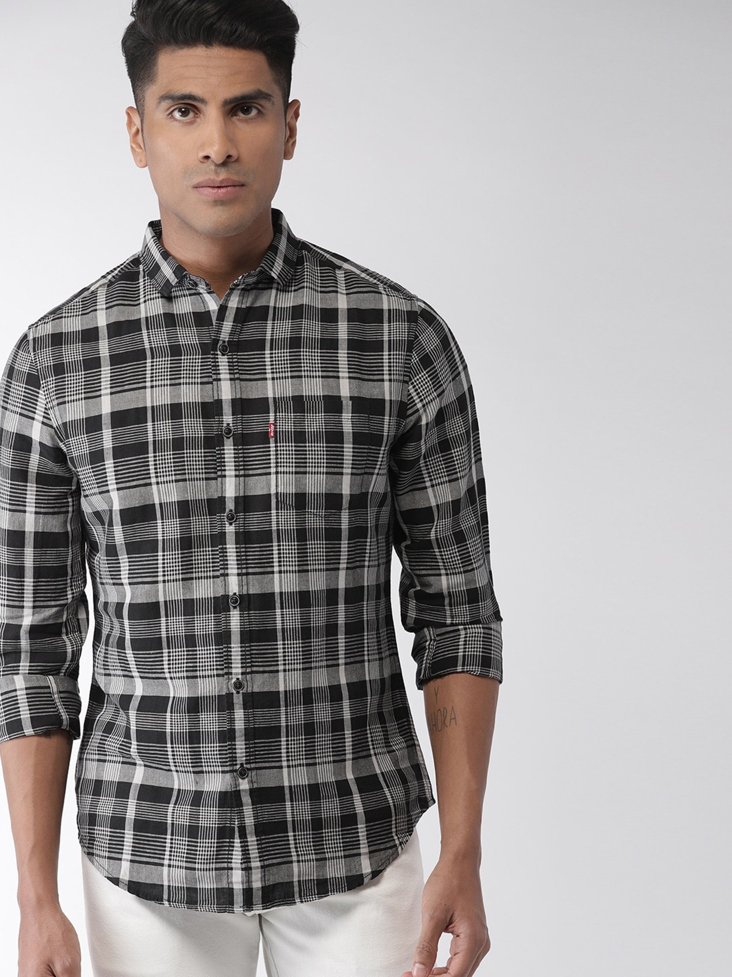 levis black check shirt