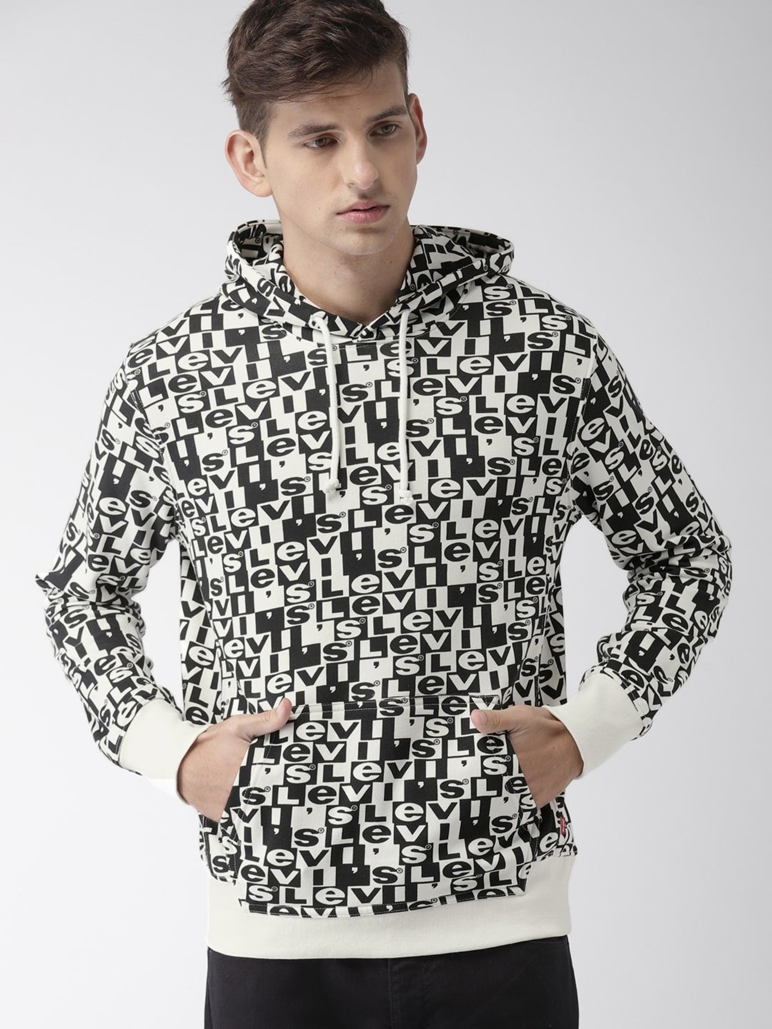 Buy Levi's Black Graphic Print Sweatshirt for Men Online @ Tata CLiQ