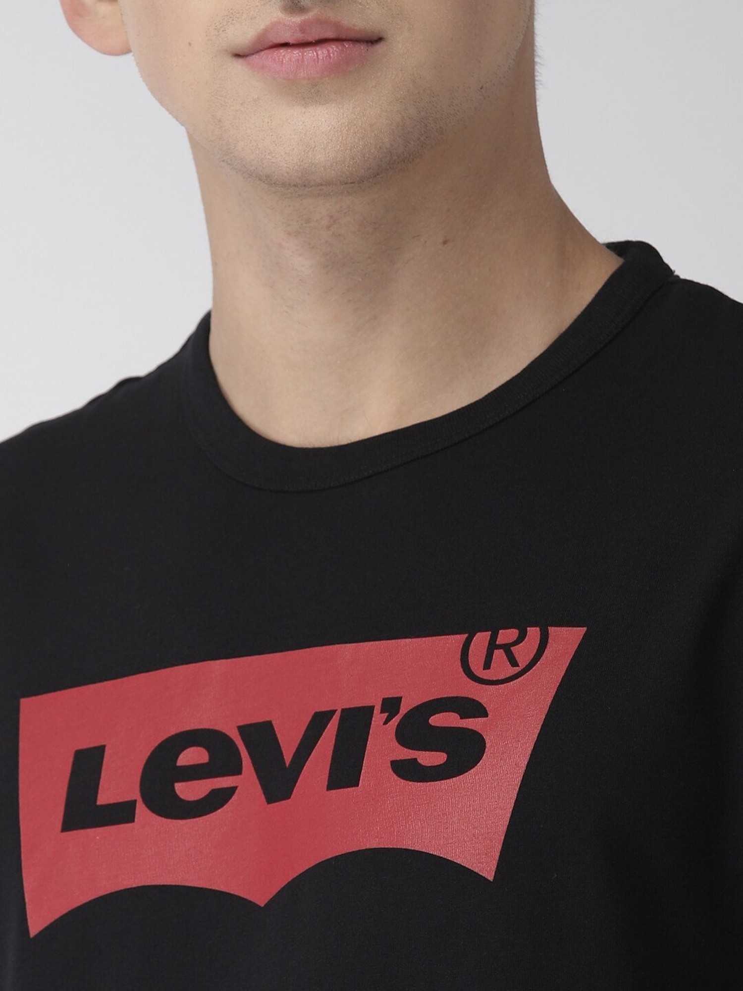 Buy Levi'S Black Cotton T-Shirt for Mens Online @ Tata CLiQ
