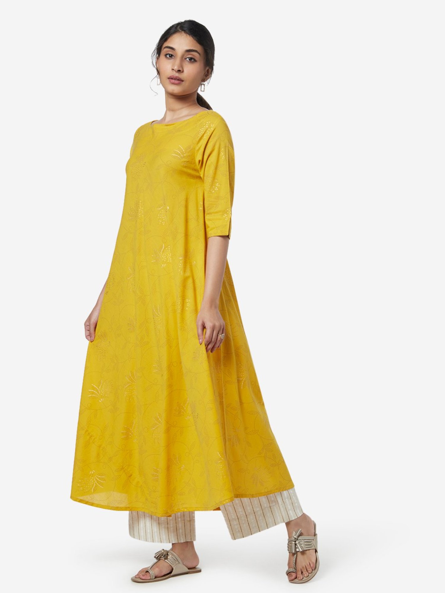 Buy Utsa by Westside Yellow Bold Floral Printed Kurta for Online @ Tata CLiQ