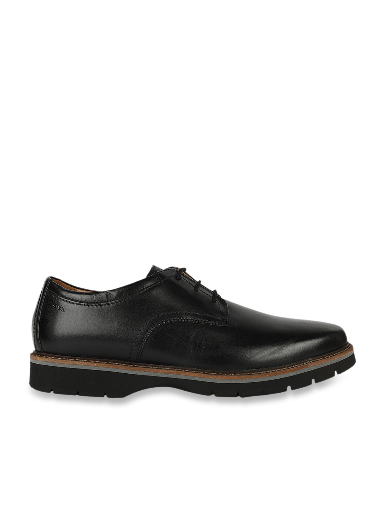 Clarks Men/'s Bayhill Plain Dress Oxford Shoe