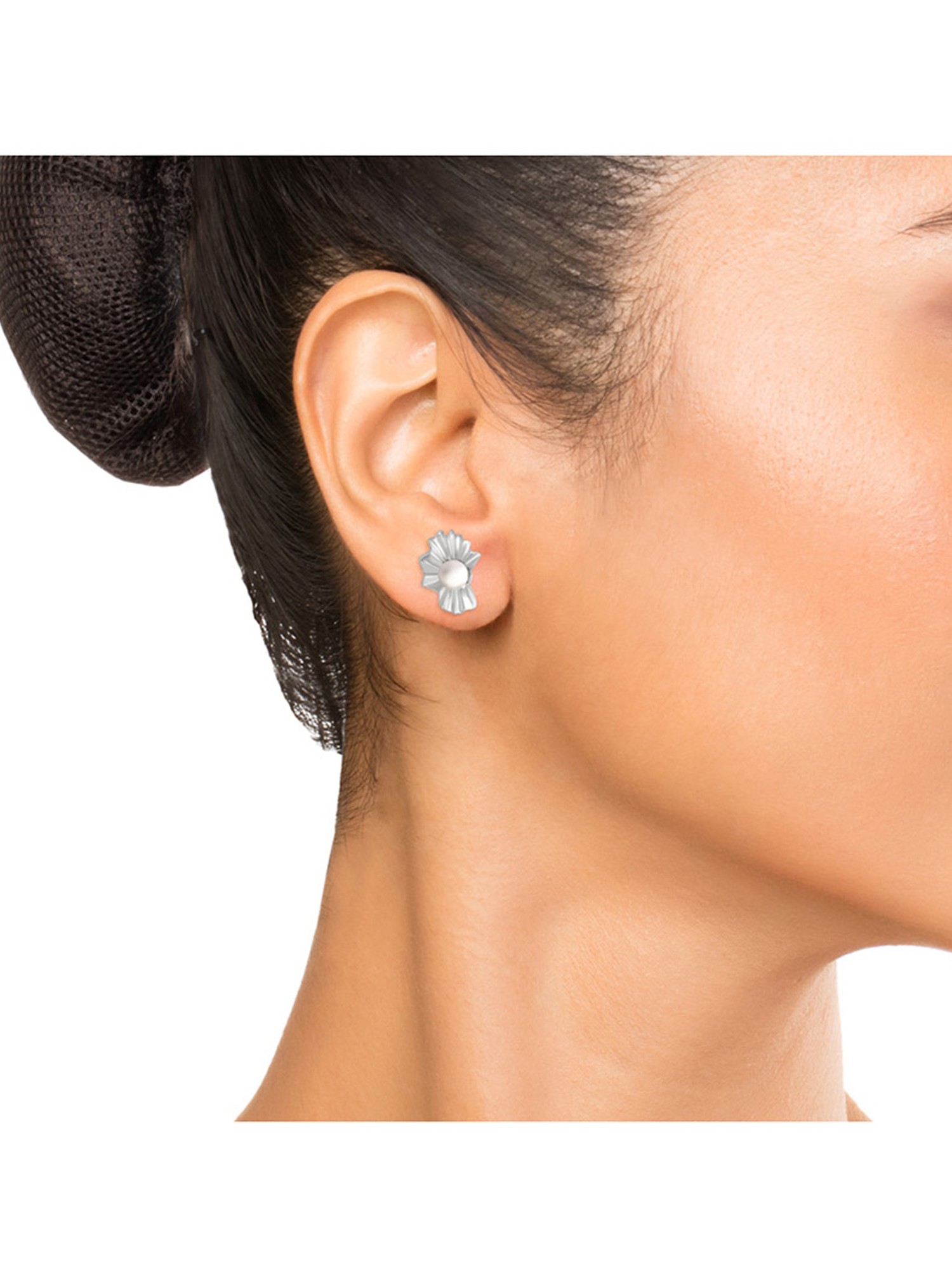 Structured Diamond Shape Stud Earrings