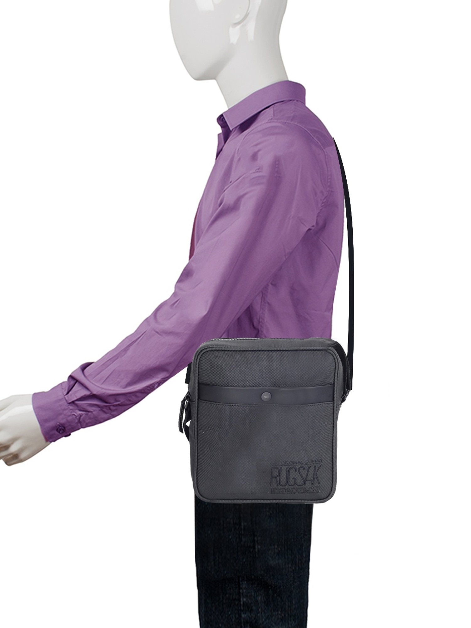 Zenniz Rucksack Bags for Travelling Hiking & Trekking Multi Pockets 90  Litre Elite Extra Large (Black) Online Discounted Price B