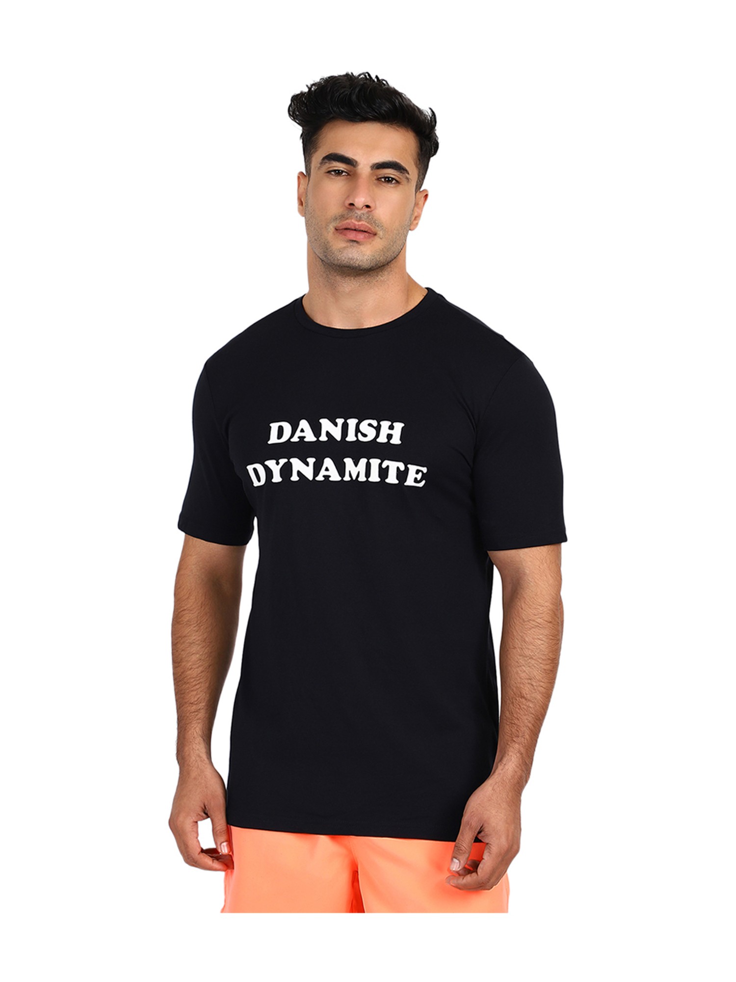 Hummel Black Short Sleeves Printed T-Shirt for Men Online @ Tata CLiQ