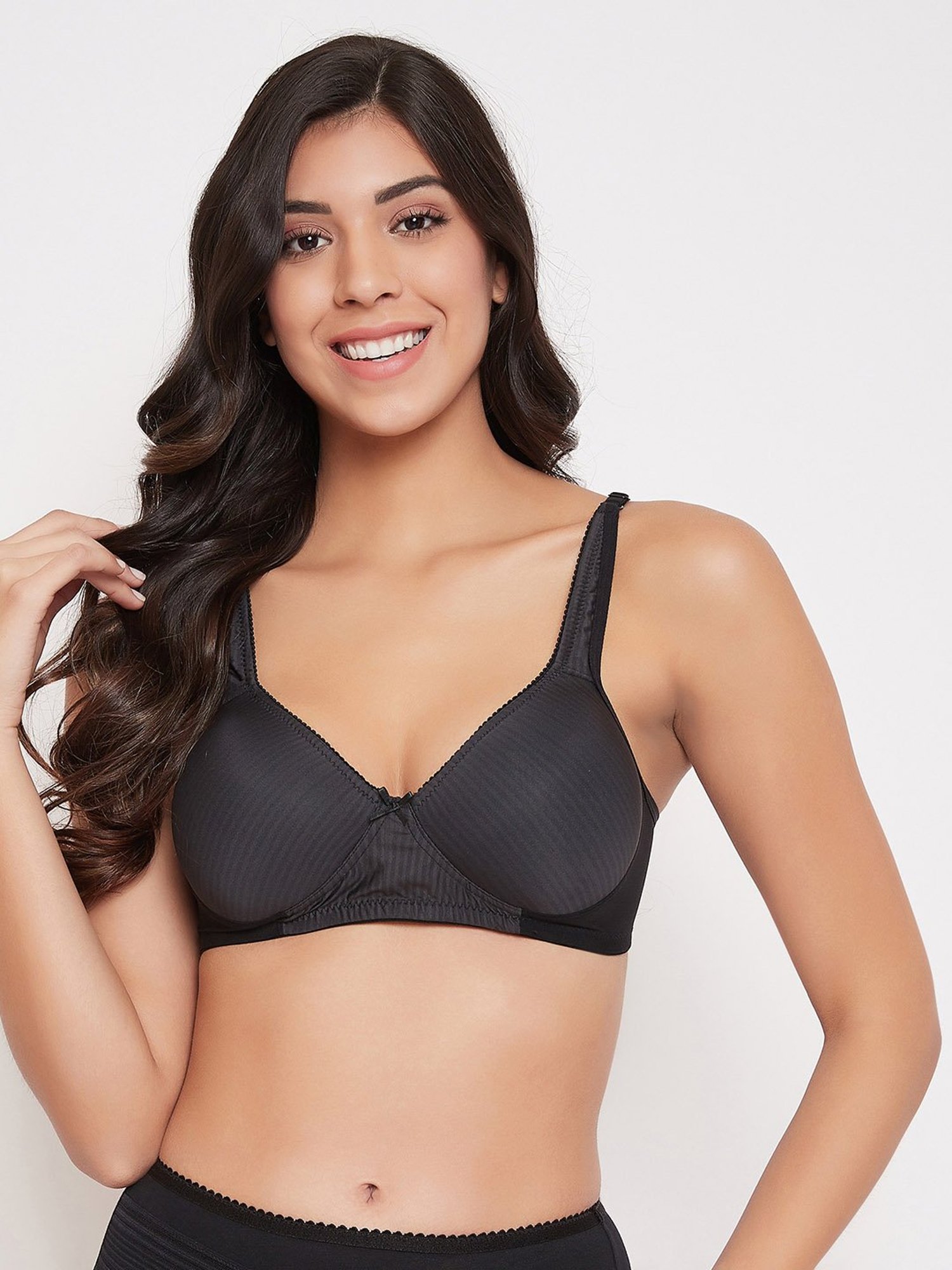 Buy Clovia Black Non-Wired Padded T-Shirt Bra for Women Online