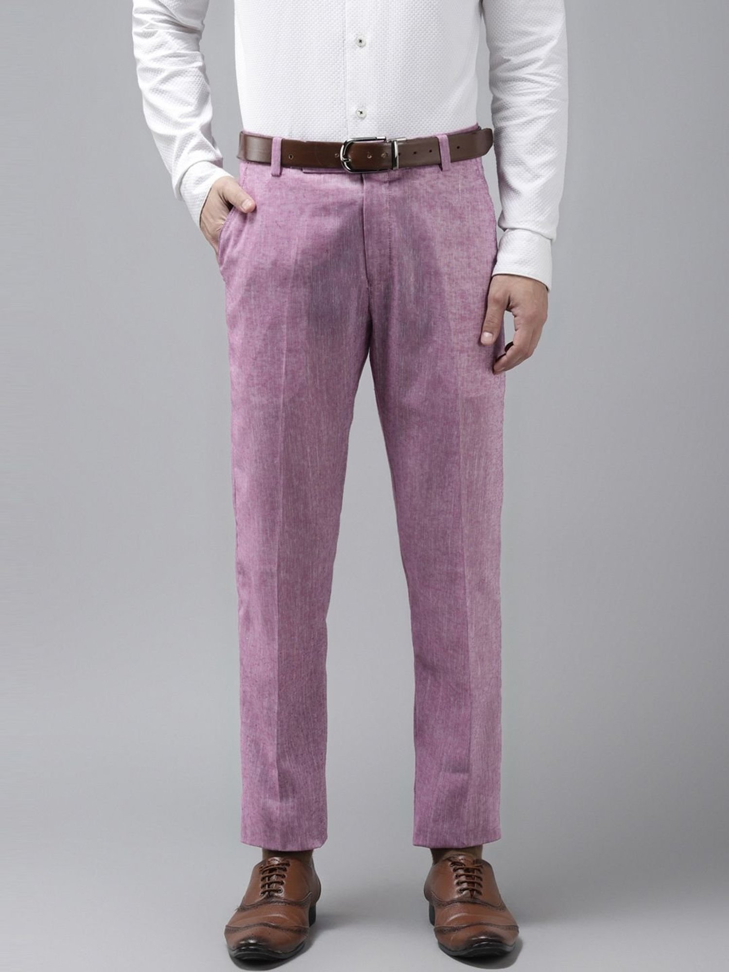 Corduroy trousers with pleats in violet | MADELEINE Fashion