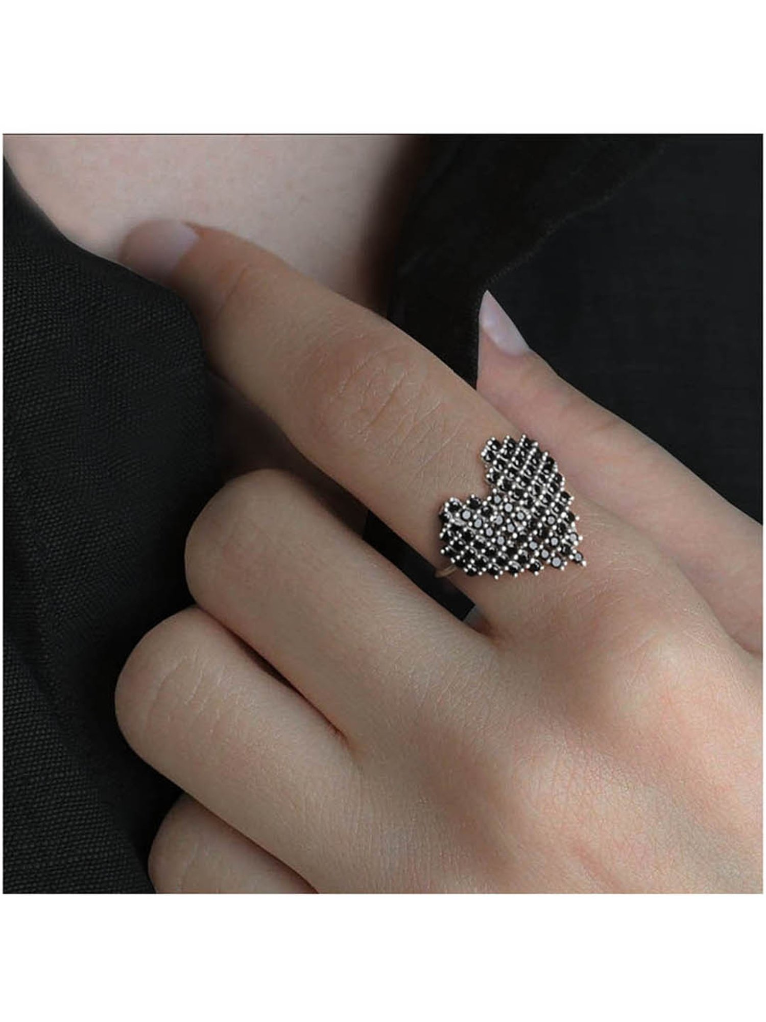 Guess stretch pave heart ring Clearance