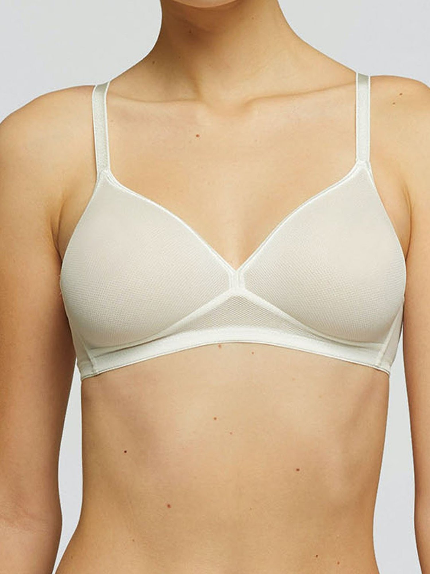 Buy Yamamay White Non Wired Padded Demi Cup Bra for Women Online @ Tata CLiQ