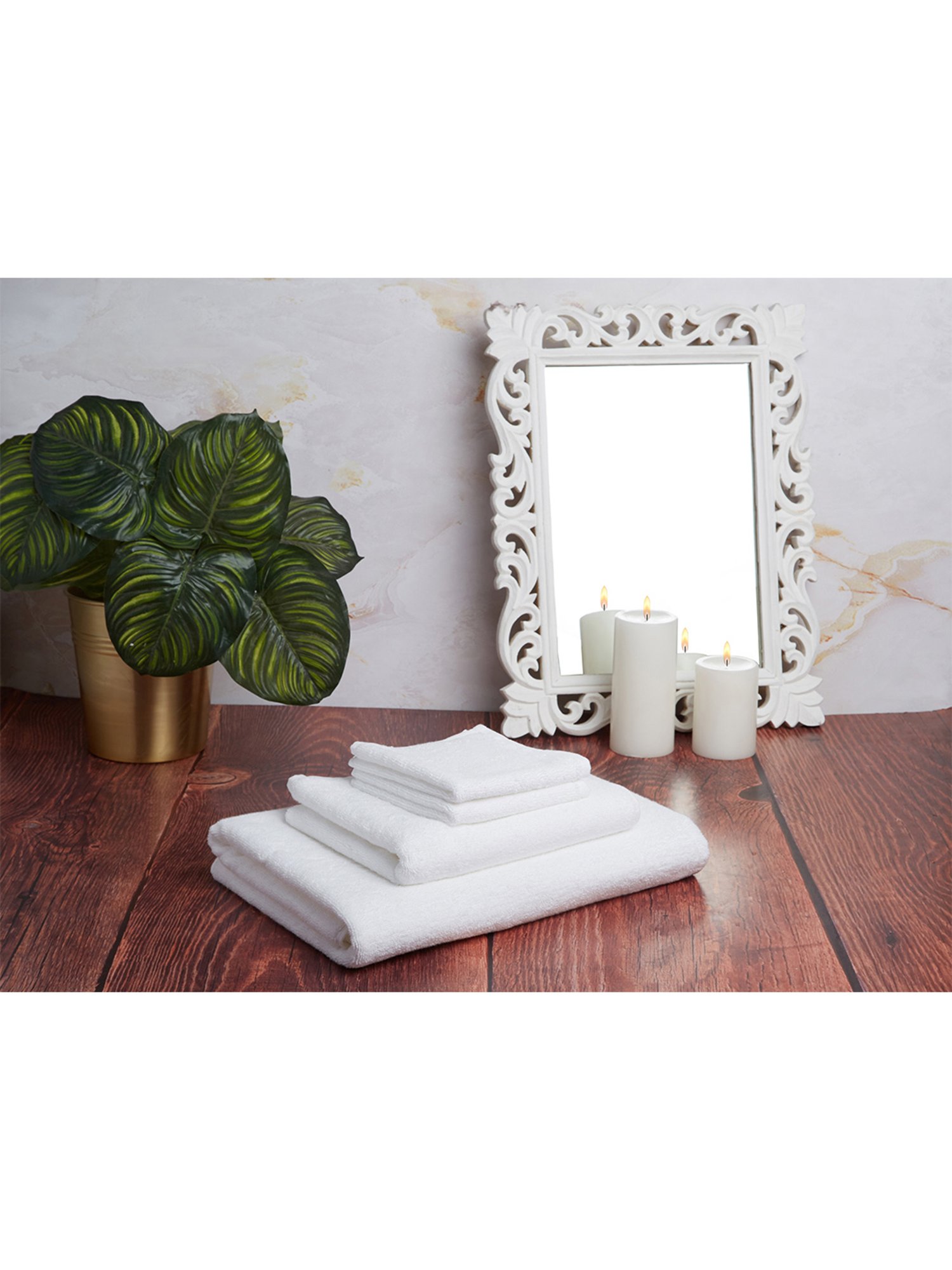 Welspun White 630 GSM Cotton Towel Combo Set of 4Welspun