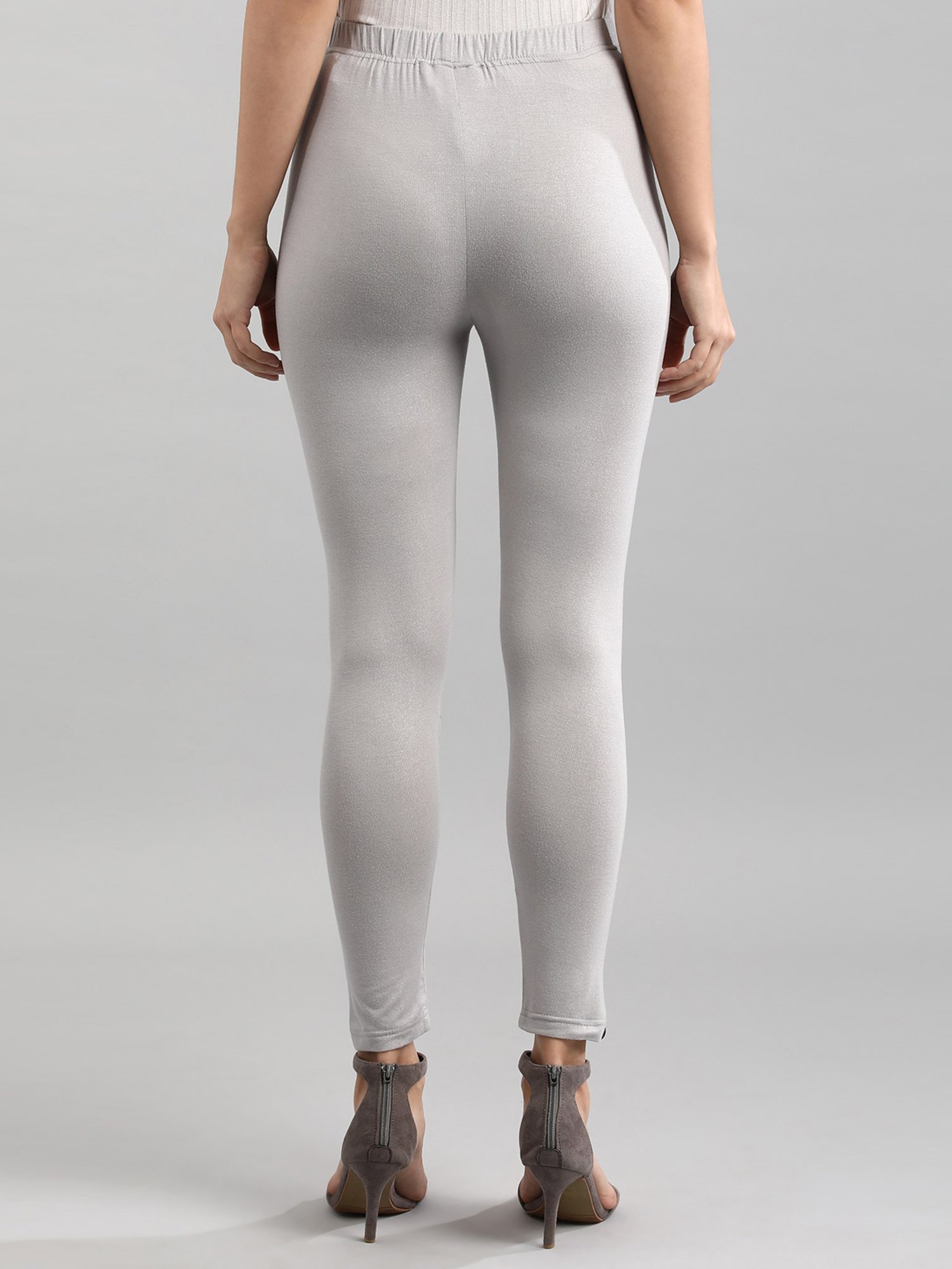 Buy Aurelia Off White Solid Tights online