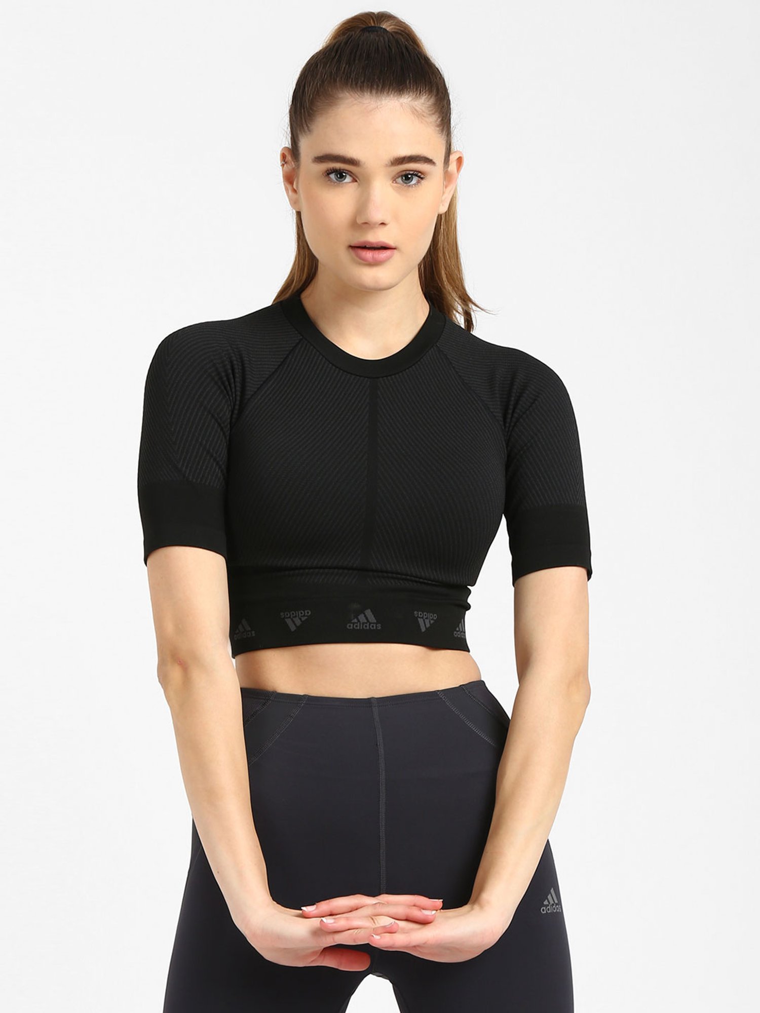 Adidas crop outlet top online india