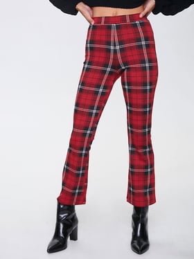 Missguided Red Plaid Tapered Pants  Red plaid pants Women pants casual Checked  trousers outfit