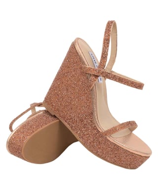 Skylight wedge discount sandal steve madden