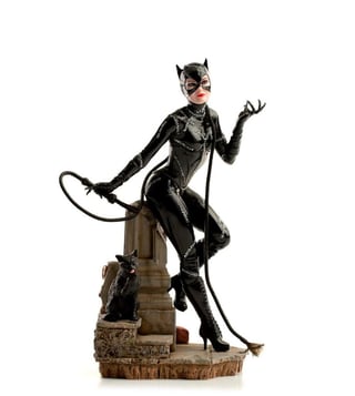 Buy Superhero Toy Store Batman Returns Catwoman 1:10 Scale Statue Online @  Tata CLiQ Luxury