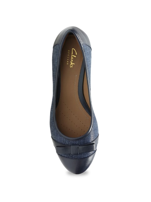 Limo Cesta Aprovechar Buy Clarks Denny Fete Navy Pumps for Women at Best Price @ Tata CLiQ
