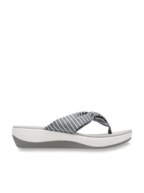 Clarks arla glison thong sandal hot sale