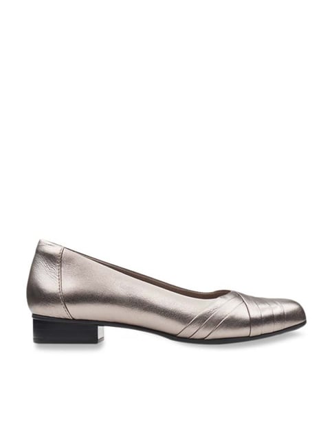 Clarks juliet hot sale petra pump