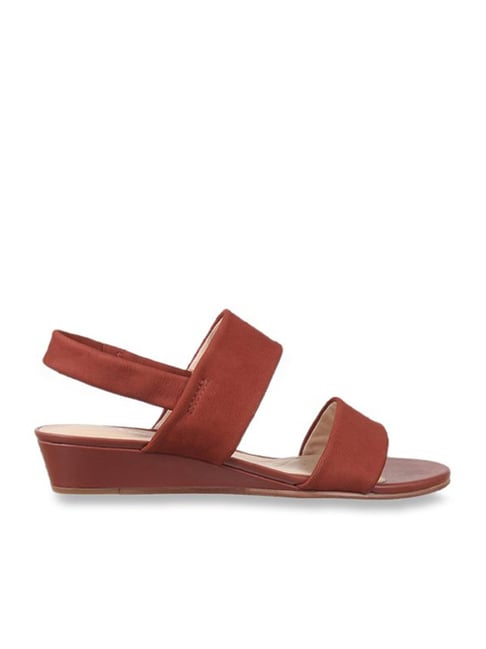 Clarks sense best sale strap sandals