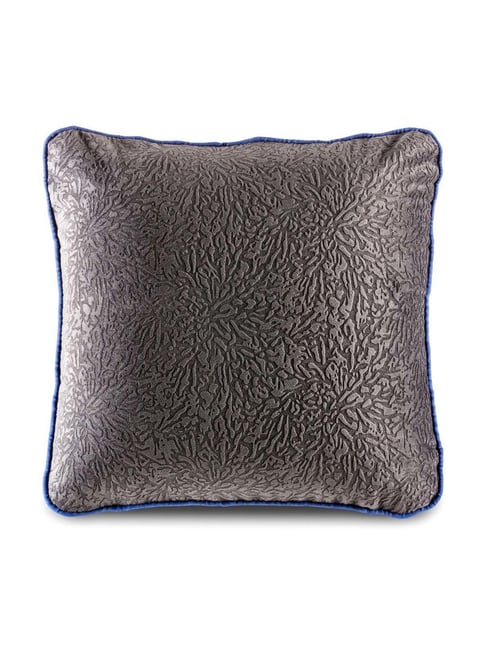 The White Willow Black Car Cushion - Set of 1