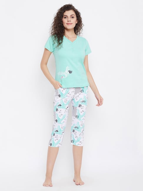 Clovia Green & White Printed Top With Capris