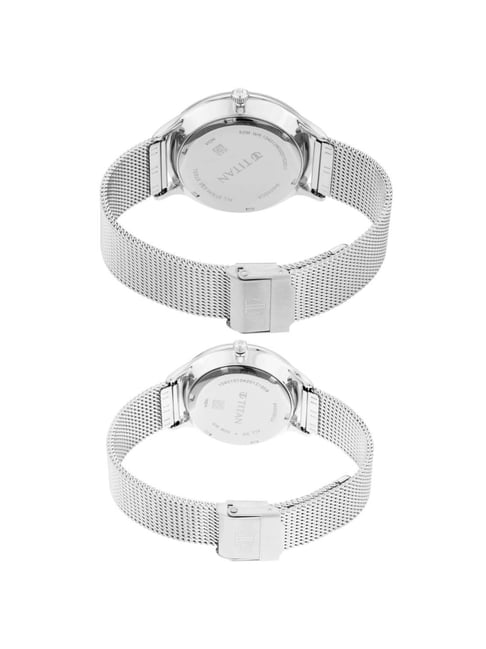 Titan 9400394203SM01 Modern Bandhan lll Couples Analog Watch