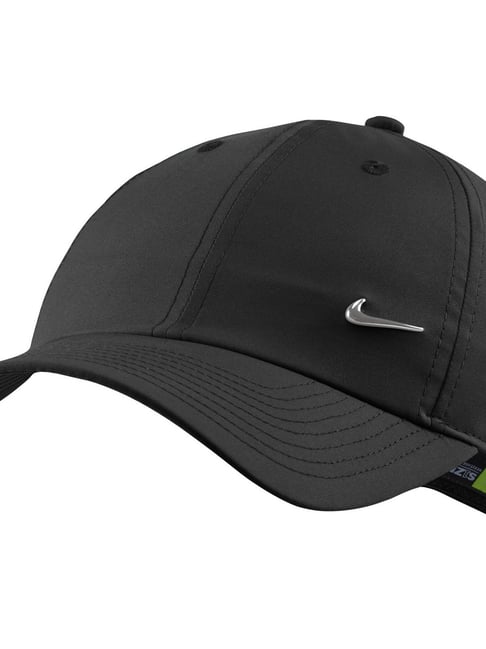 black nike cap